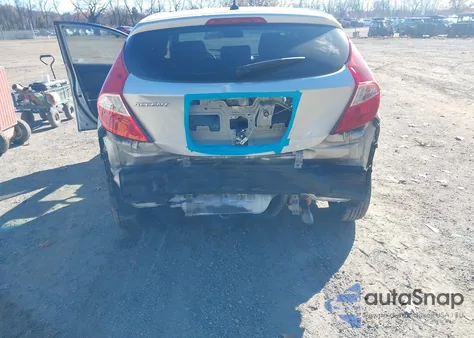 2013 Hyundai Accent Gs from USA, damaged, VIN KMHCT5AE9DU132115